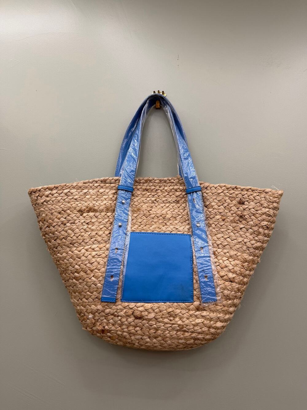 NWOT Woven Jute Straw Tote Bag Blue Faux Leather Handles Beach Market Tote
